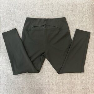NWOT Under Armour Tech Ankle Leggings Dark Olive Green Size Large
